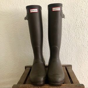 hunter rain boots brown